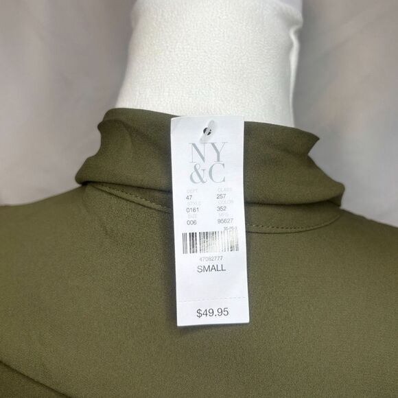 New York & Company Split Neck Green Double Pocket Blouse Long Sleeve Top NWT - Picture 8 of 8